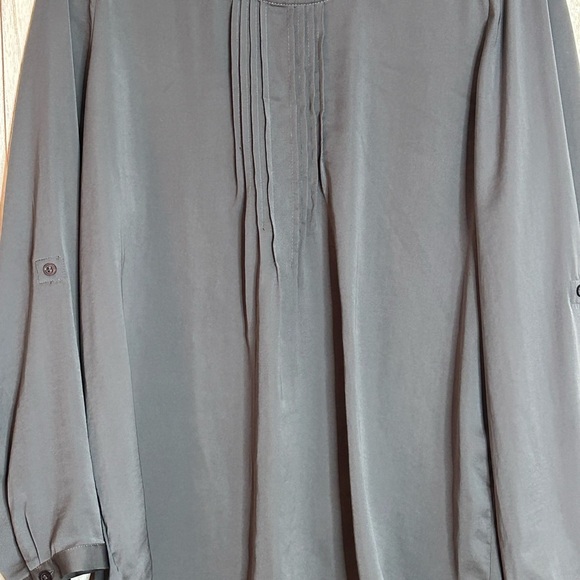 Classic Grey blouse CJ Banks - Picture 2 of 5